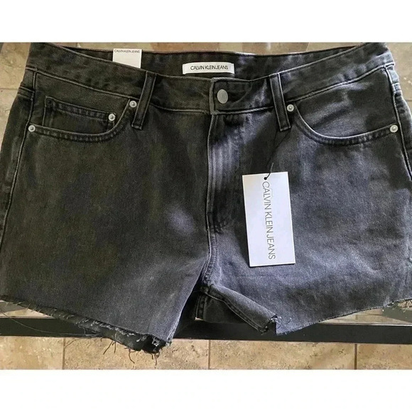 Calvin Klein Mid Rise Embroidered Weekend Short - Picture 2 of 7